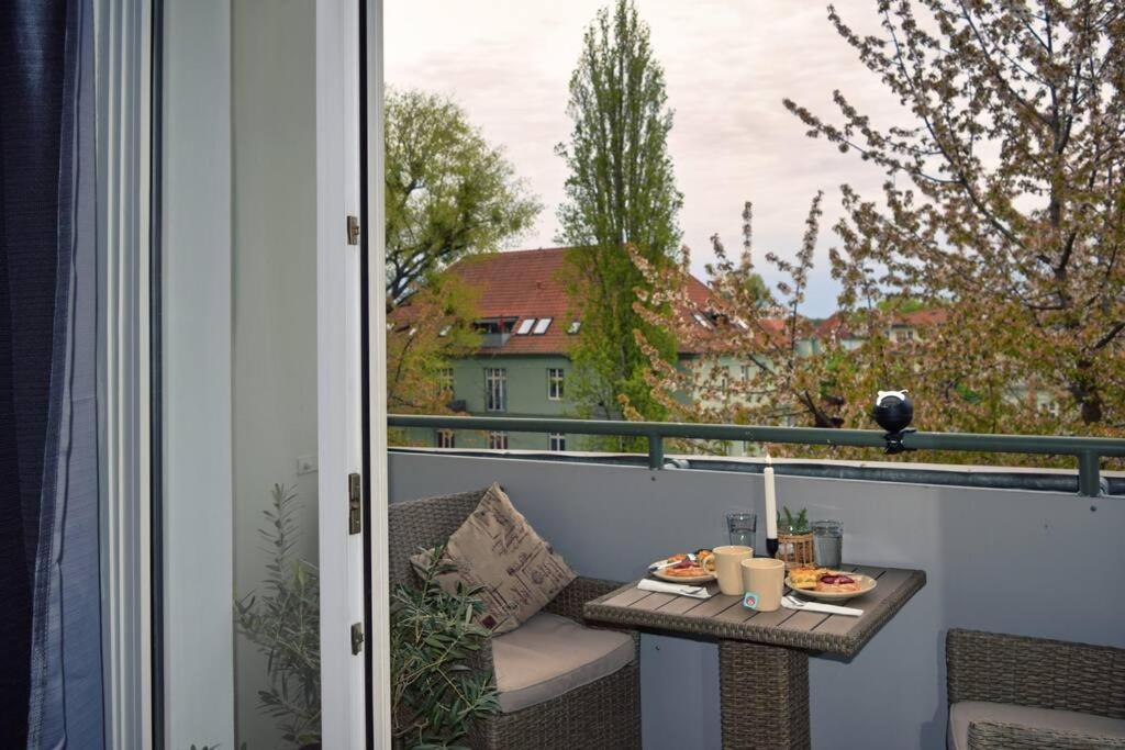 Md-5 Stadtfeld Beimsstrasse 81 - Appartement Domblick - Parkplatz - Balkon - 2Einzelbetten - Schlafsofa Магдебург Экстерьер фото